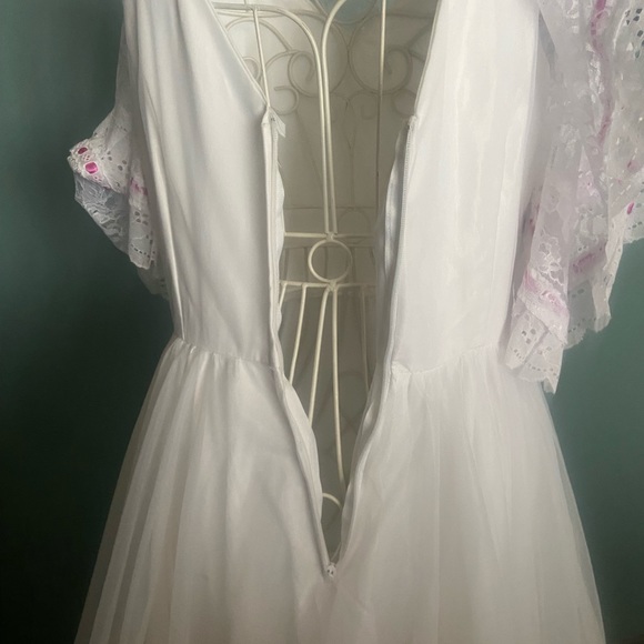 Veracruz Folklorico Dress - Picture 10 of 10